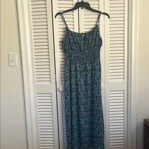 Elegant Blue Floral Midi Dress